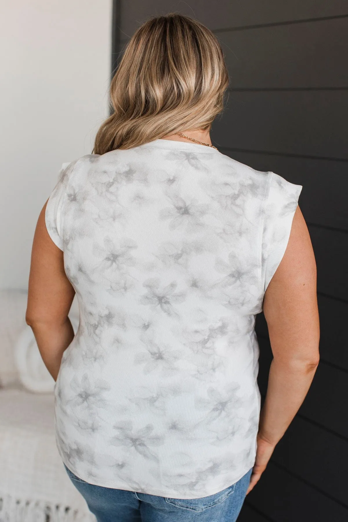 A Real Wonder Ribbed Floral Top- Light Grey