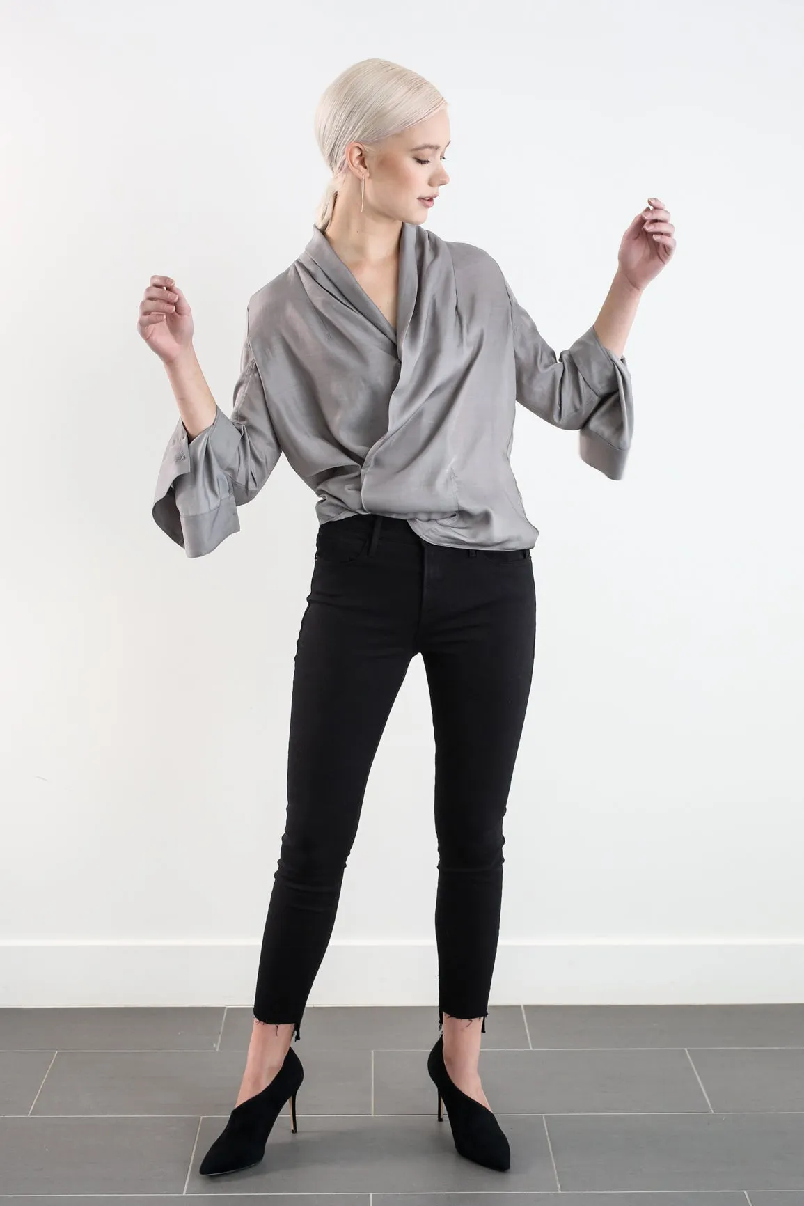 ALYSTER BLOUSE - GRAPHITE