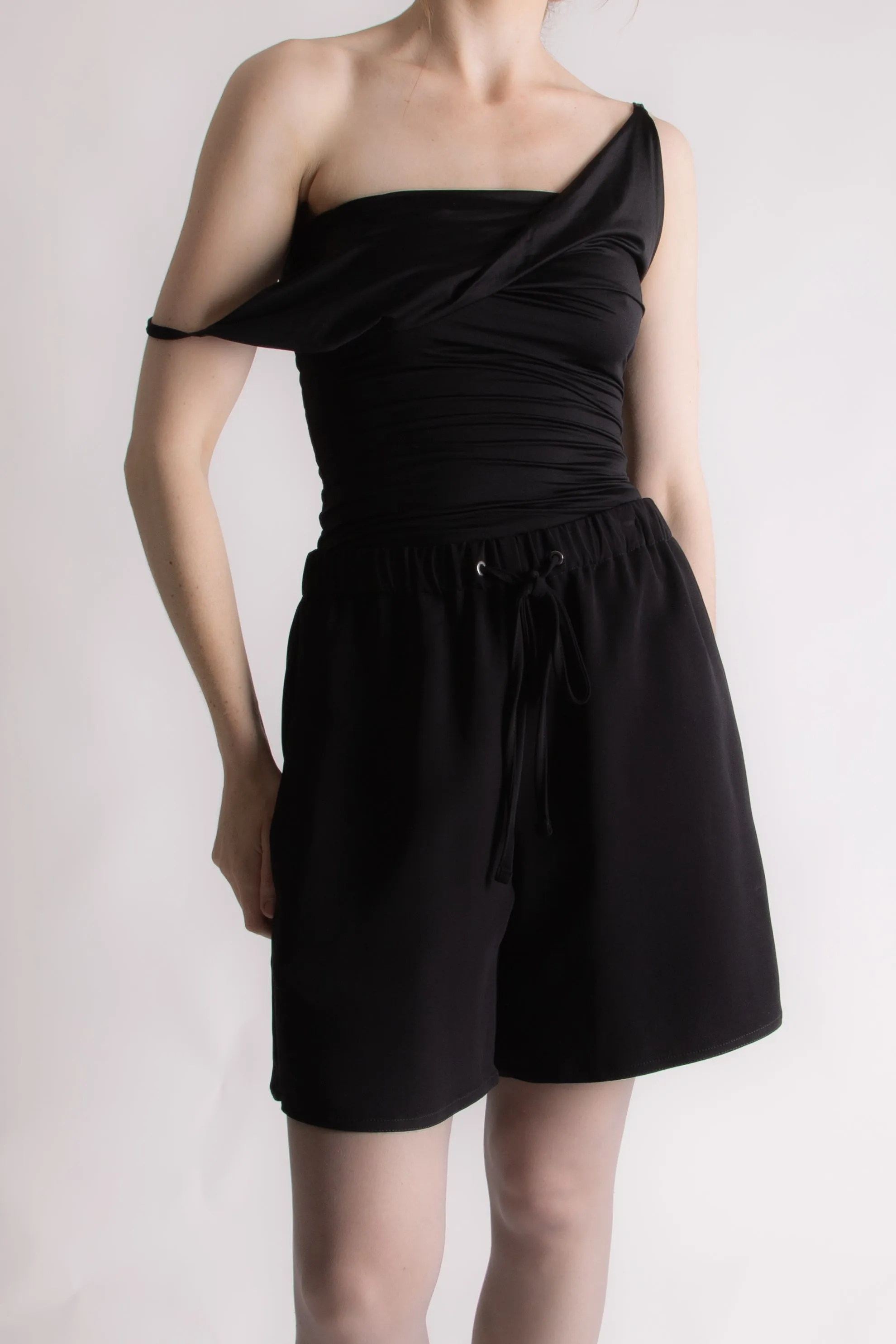 Easy Midi Short - Black Crepe (PO)