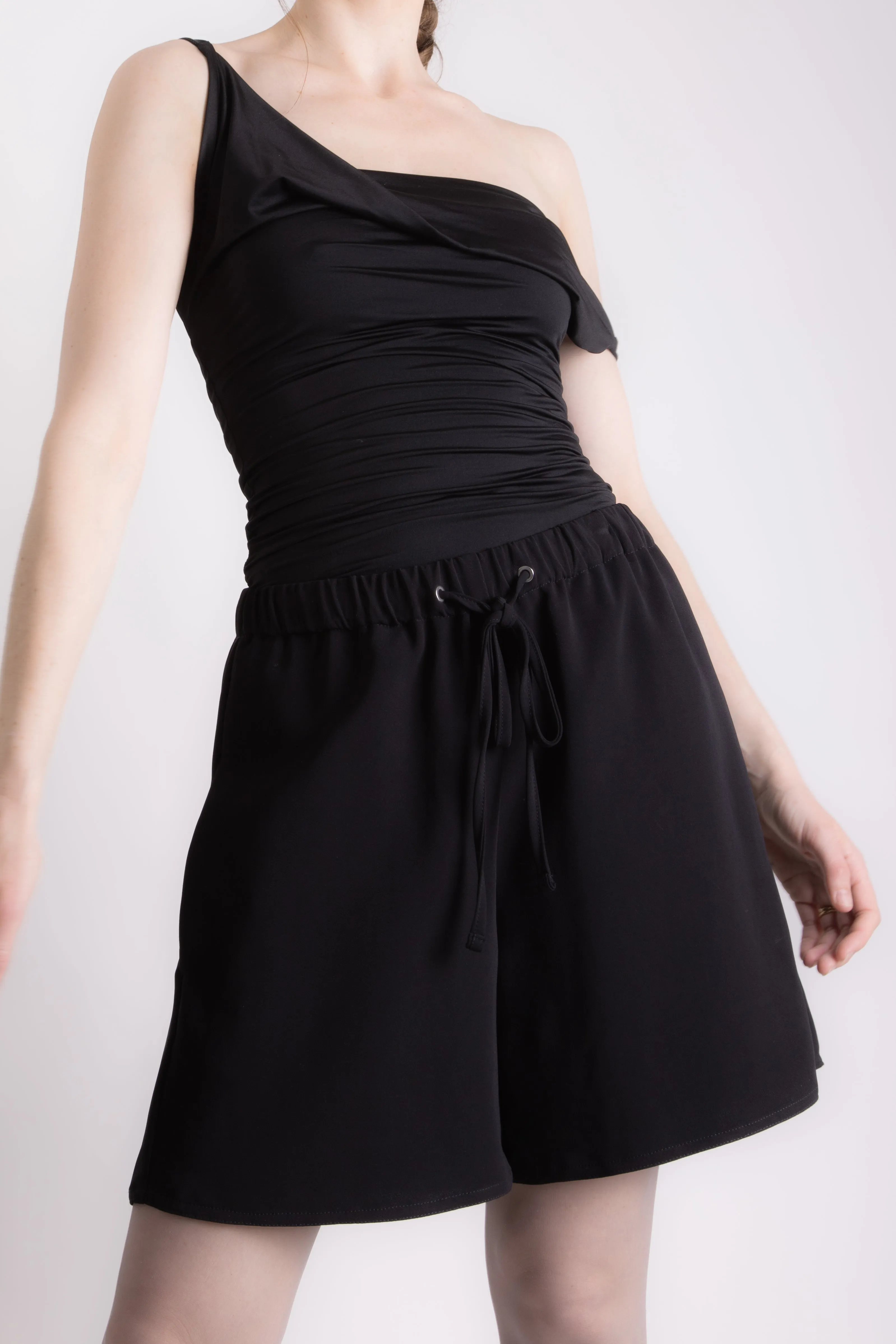 Easy Midi Short - Black Crepe (PO)