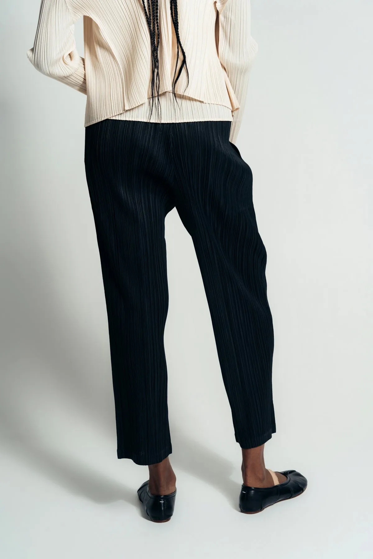 PLEATS PLEASE ISSEY MIYAKE | THICKER PANTS