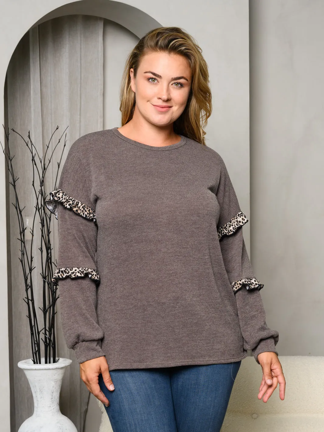 PLUS SIZE LONG RUFFLE SLEEVE ANIMAL PRINT DETAILED TOP