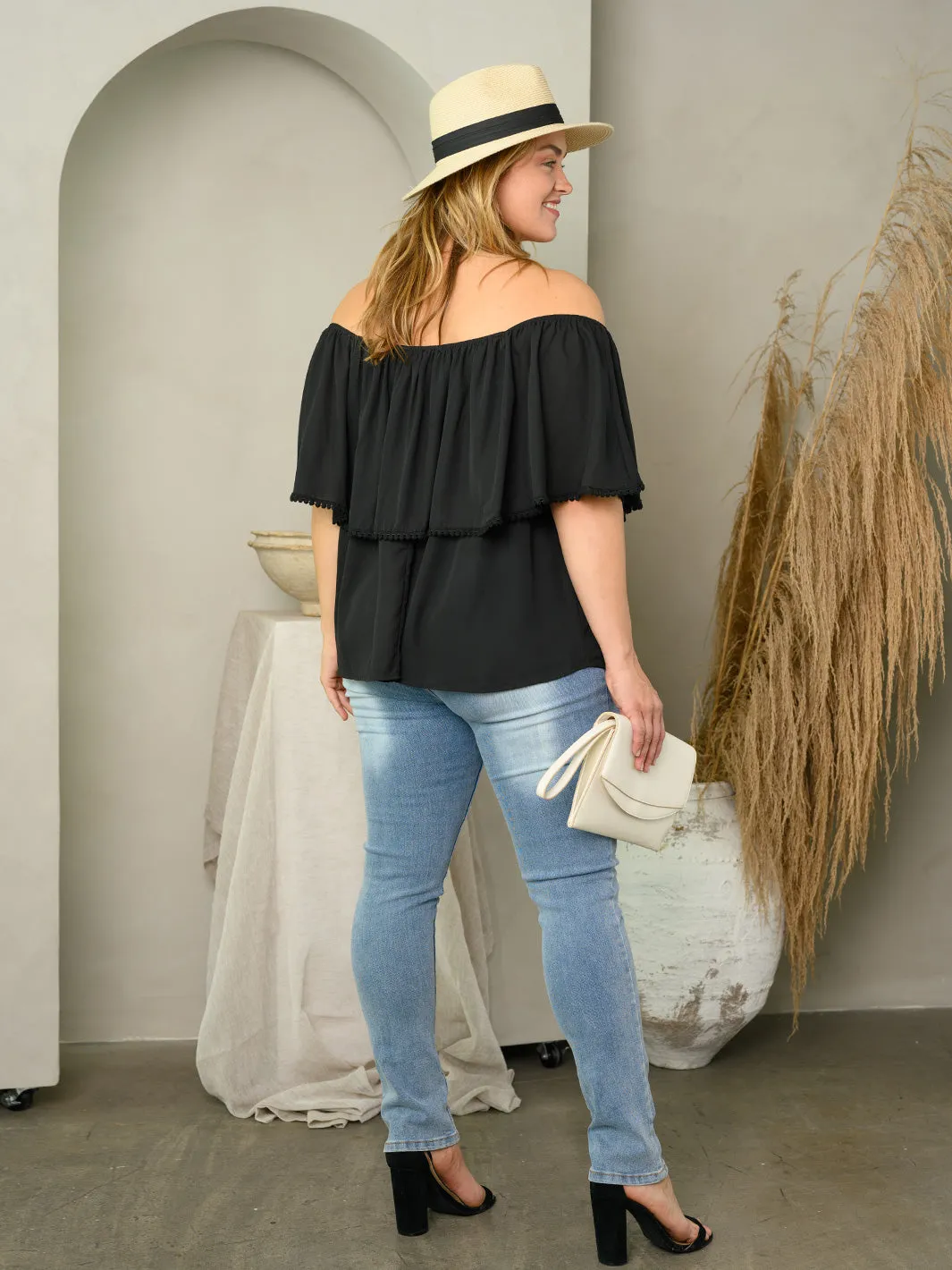 PLUS SIZE OFF SHOULDER RUFFLE TOP