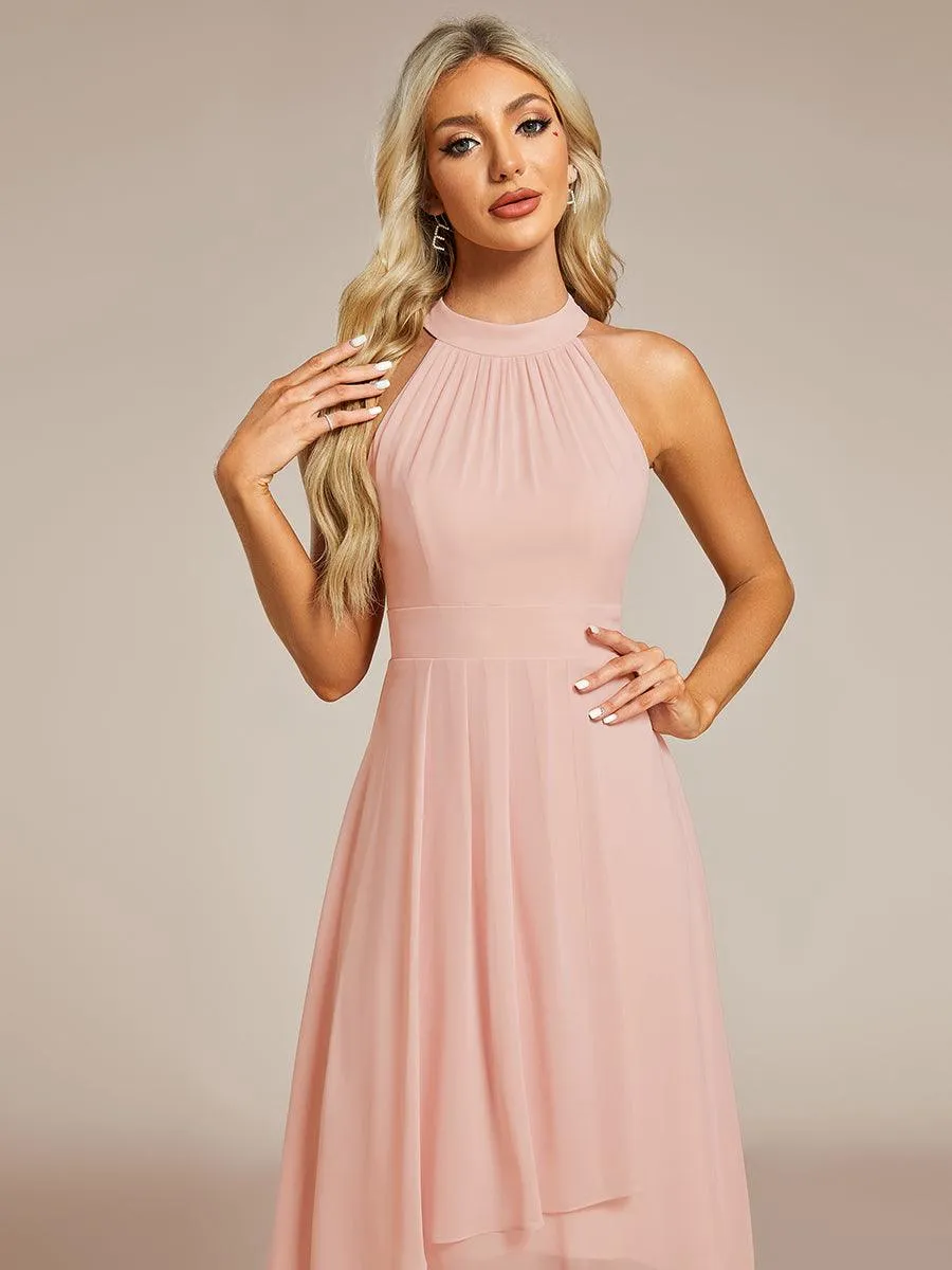 Robe d'invité de mariage mi-longue sans manches et col licou en mousseline de soie