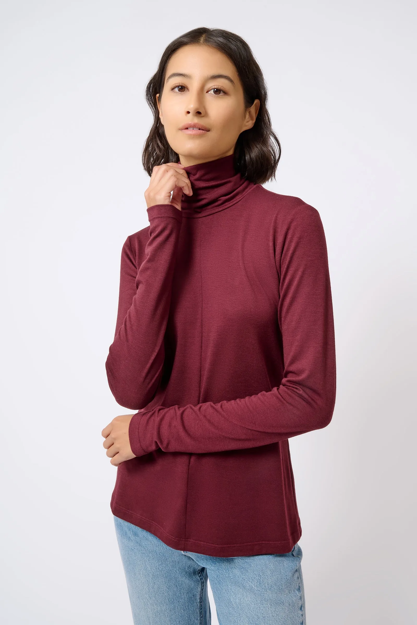 Seamed Fitted Turtleneck - Wine