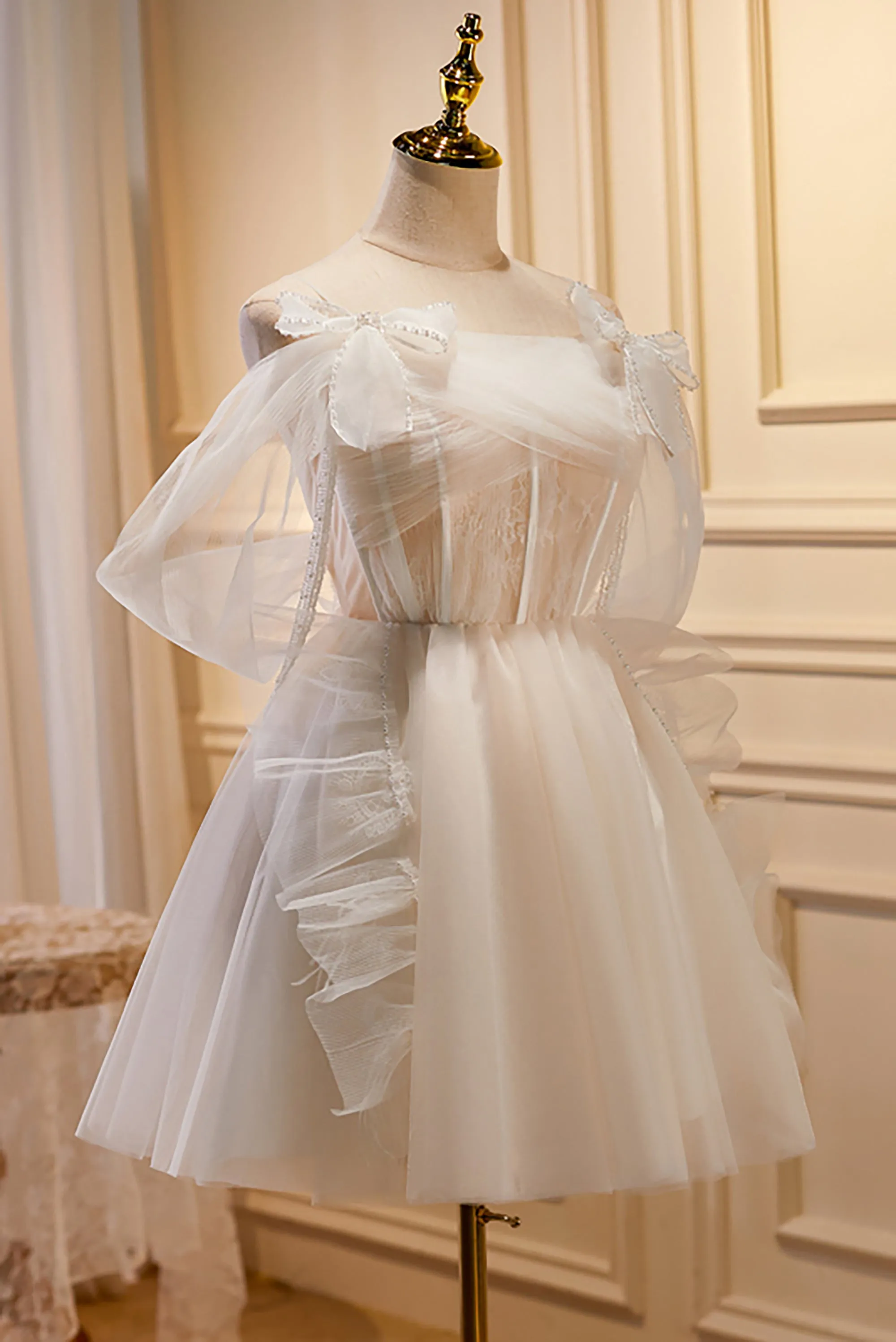 Spaghetti Straps A Line Tulle Short Homecoming Dresses