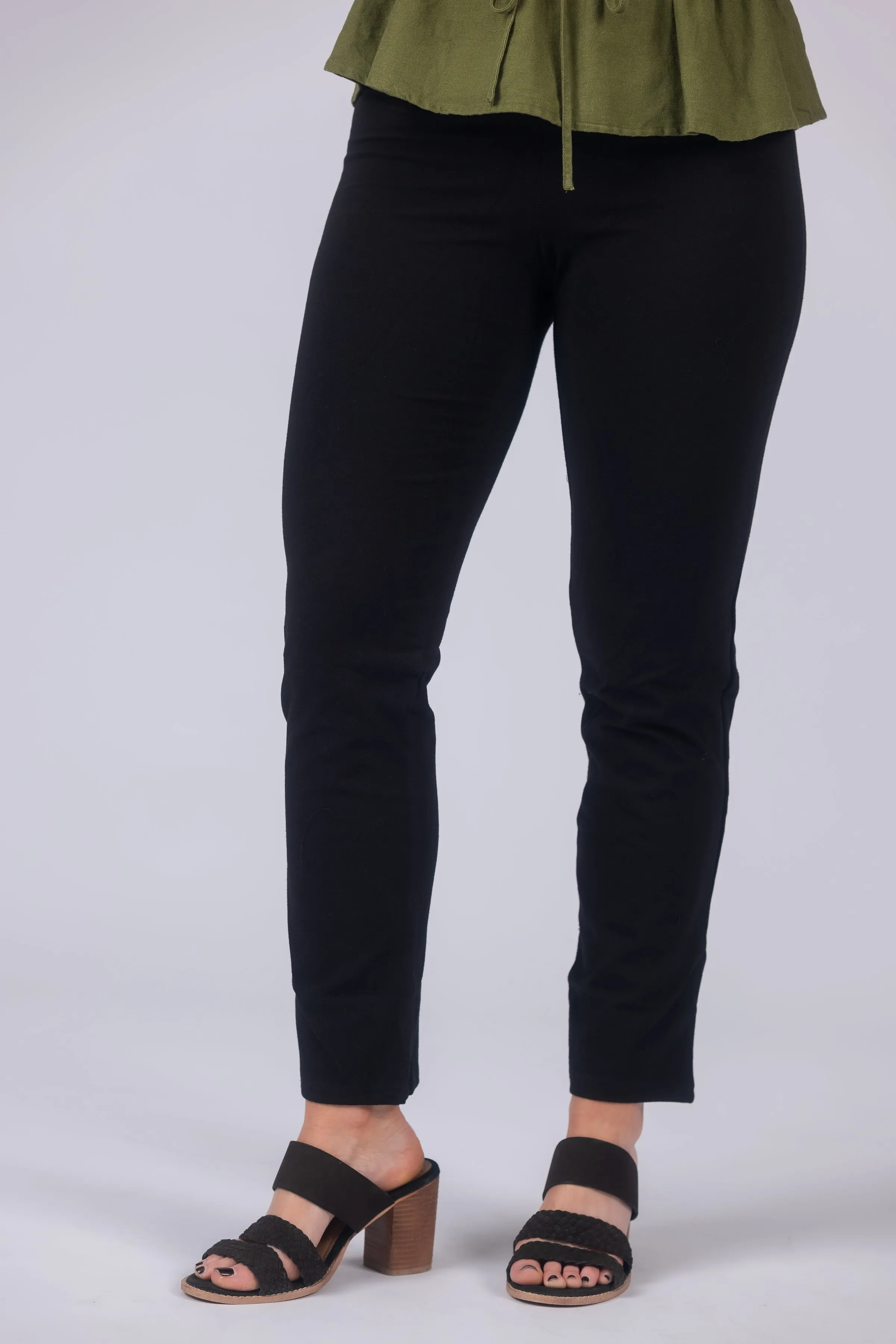 Teri Love the Fit Straight Leg Knit Tummy Control Pull-On Pants