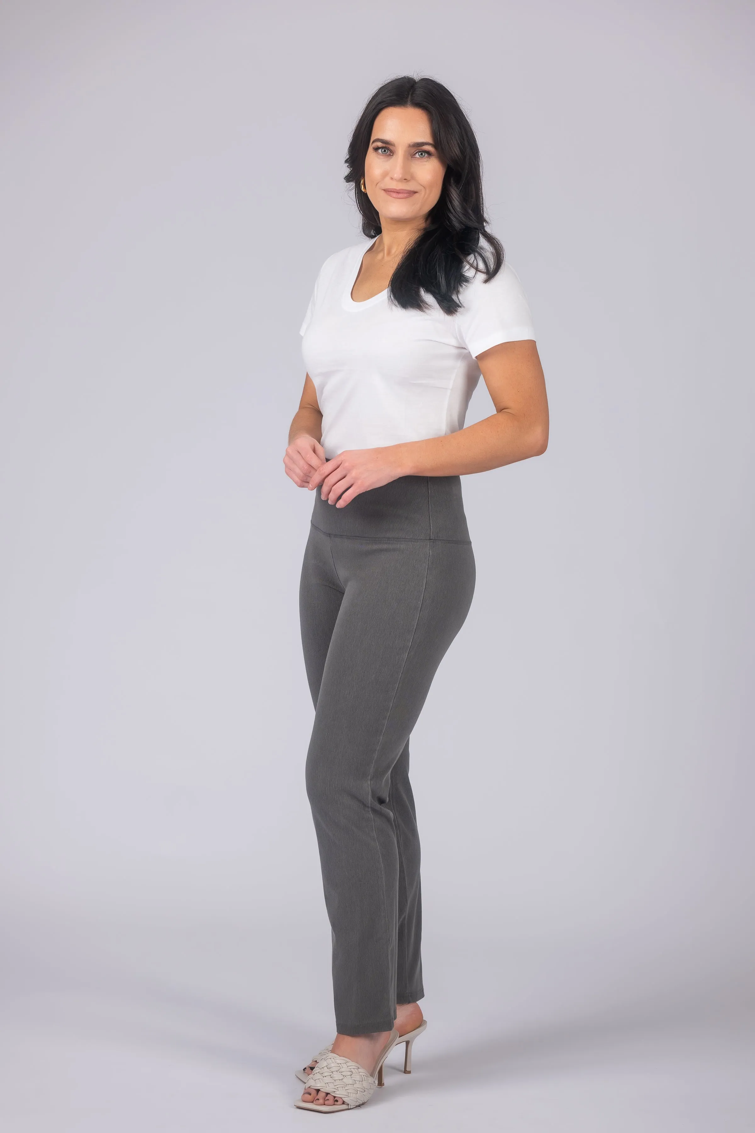 Teri Love the Fit Straight Leg Knit Tummy Control Pull-On Pants