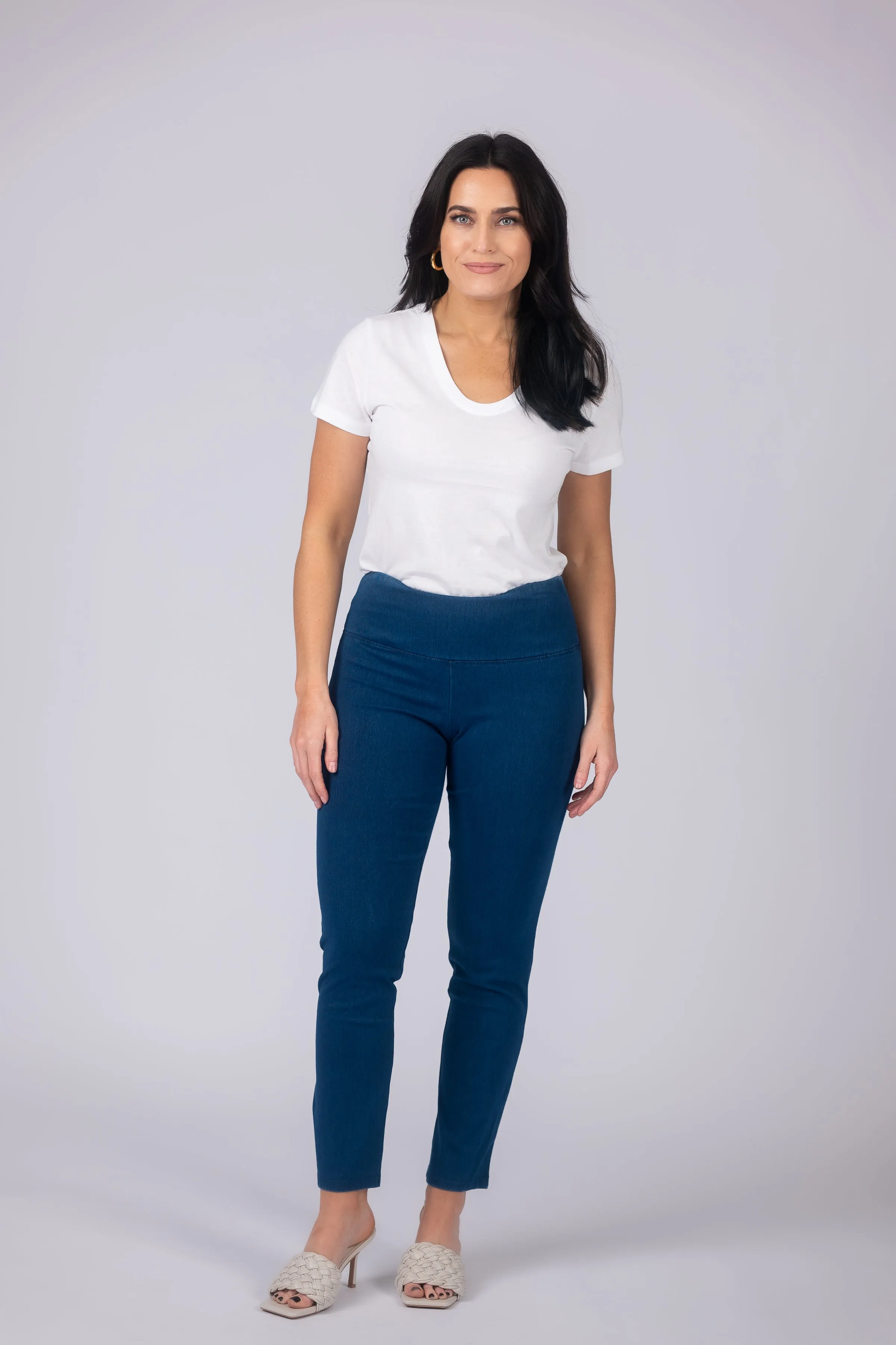 Teri Love the Fit Straight Leg Knit Tummy Control Pull-On Pants