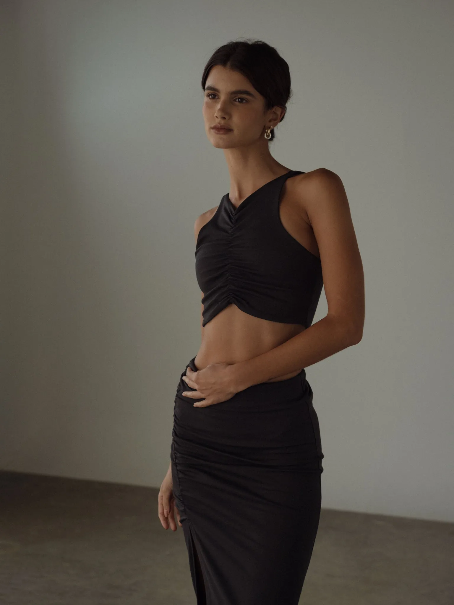 TOP DRAPED - BLACK