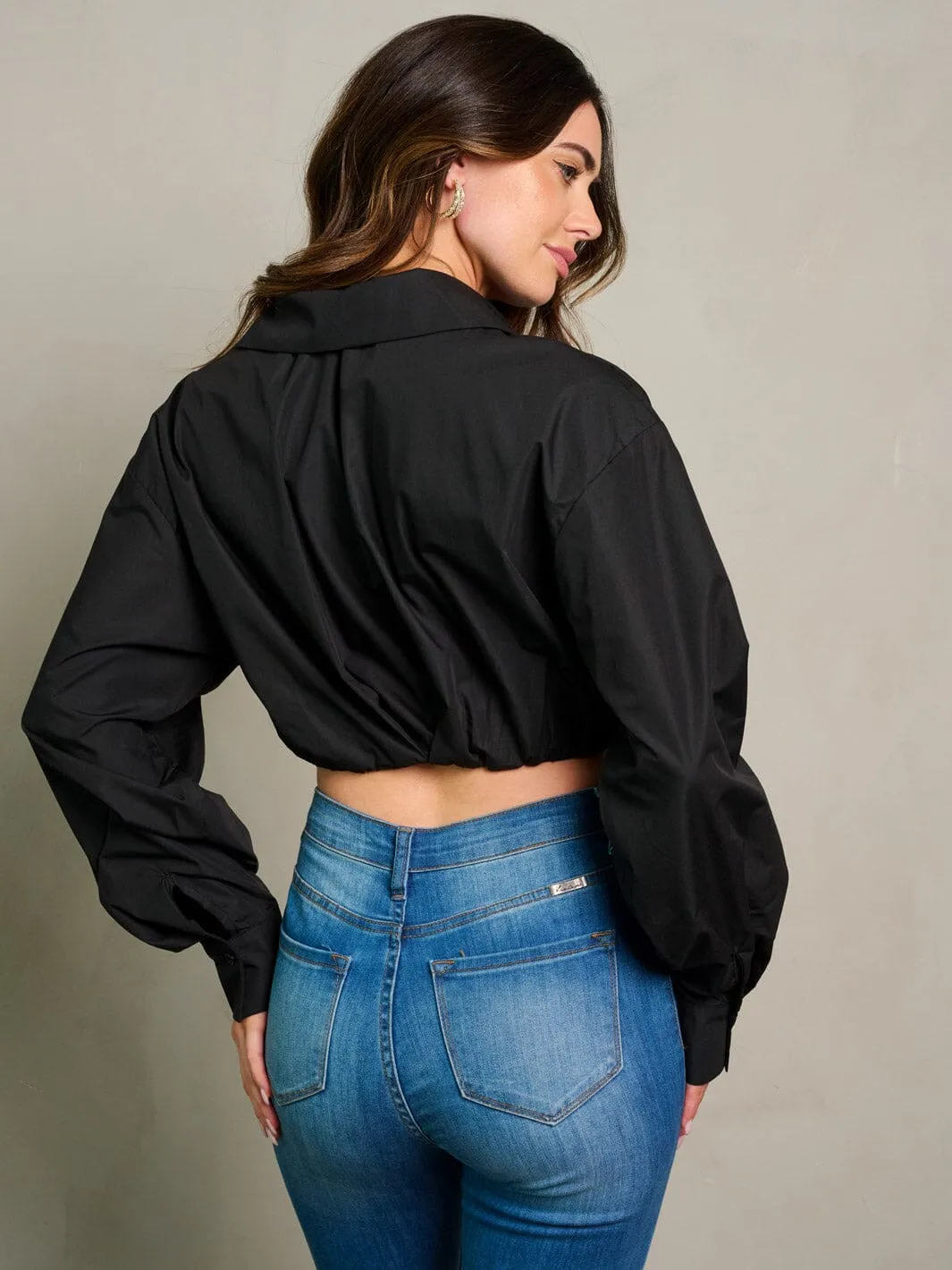 WOMEN'S LONG SLEEVE BUTTON CLOSURE CROP TOP