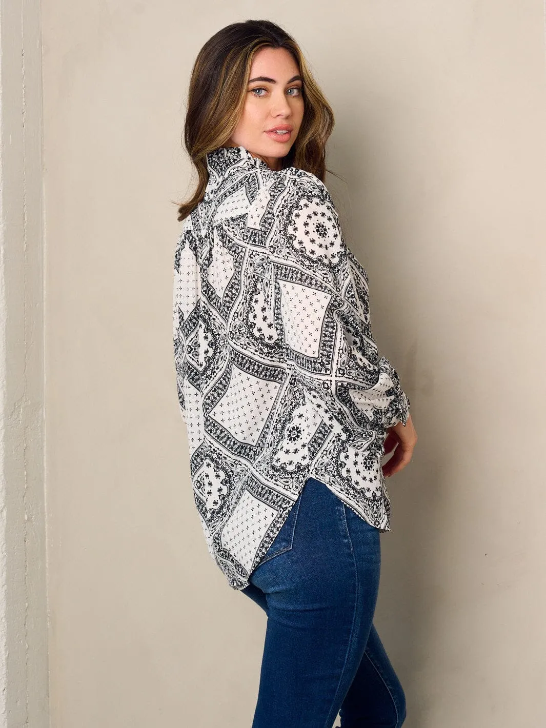 WOMEN'S LONG SLEEVE BUTTON UP PRINTED BLOUSE TOP