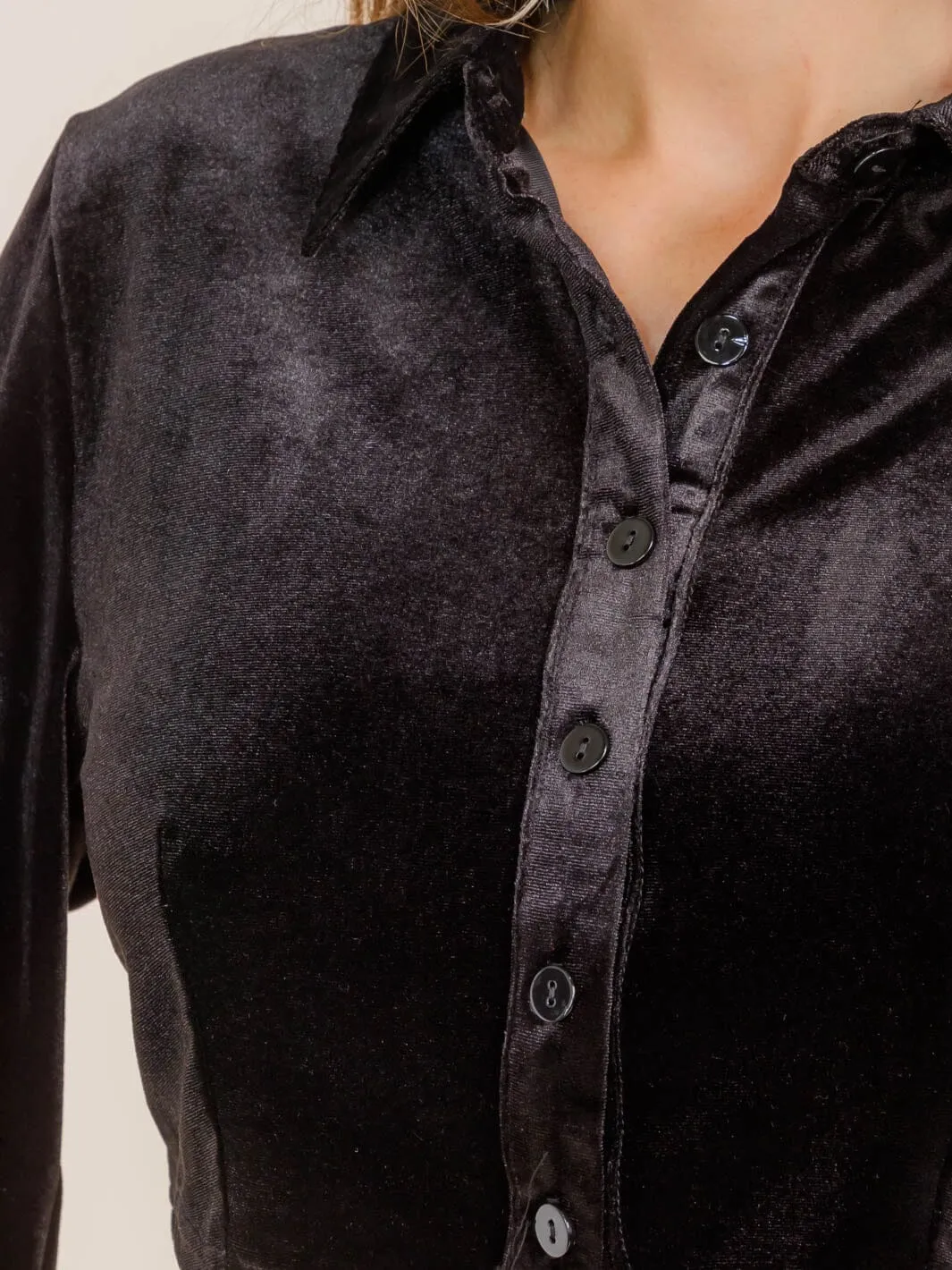 WOMEN'S LONG SLEEVE BUTTON UP VELVET CROP TOP