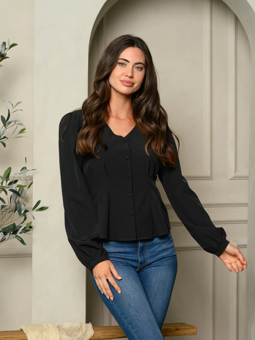 WOMEN'S LONG SLEEVE V-NECK BUTTON UP TOP