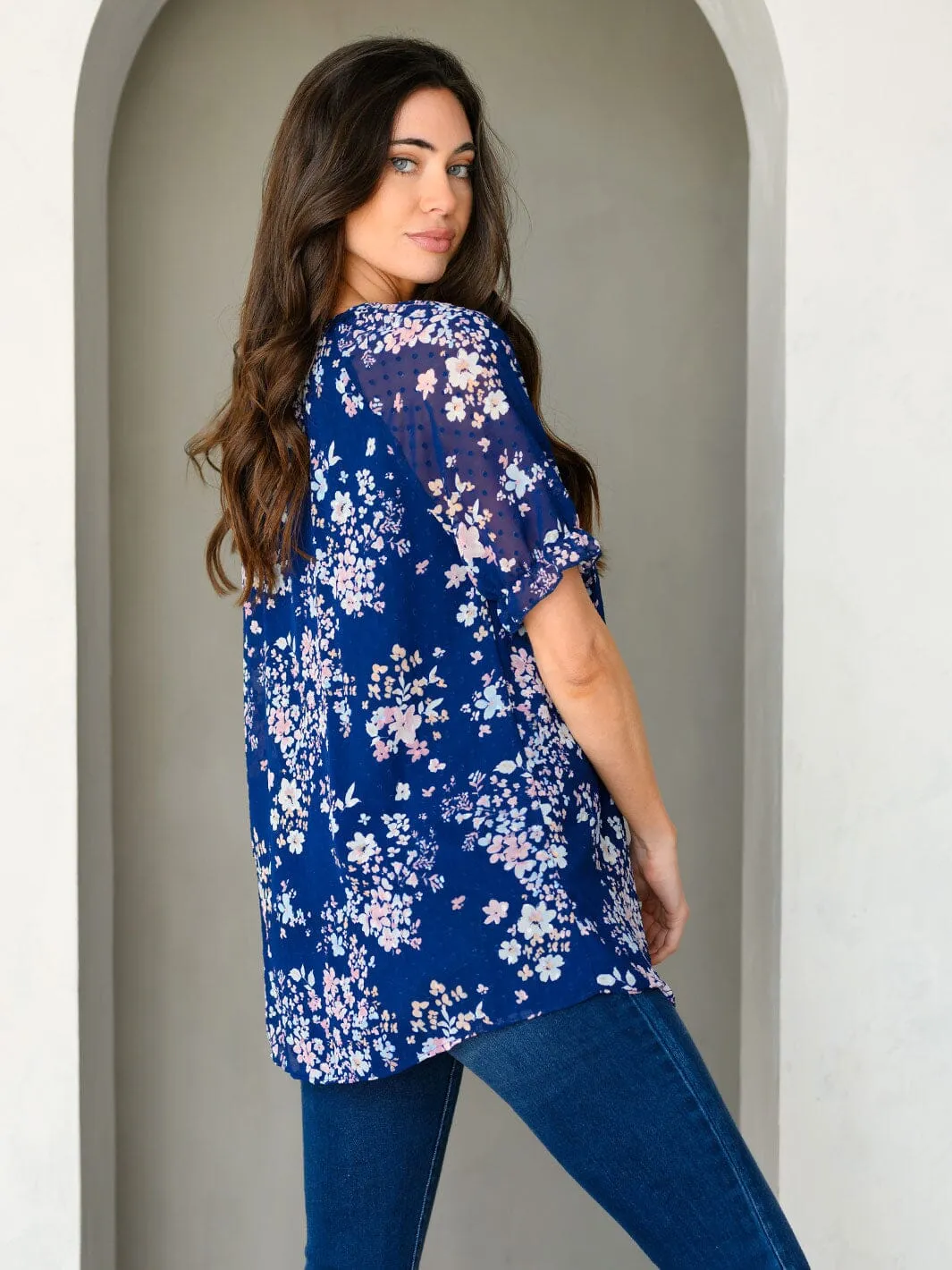 WOMEN'S SHORT RUFFLE SLEEVE FLORAL SWISS TOP